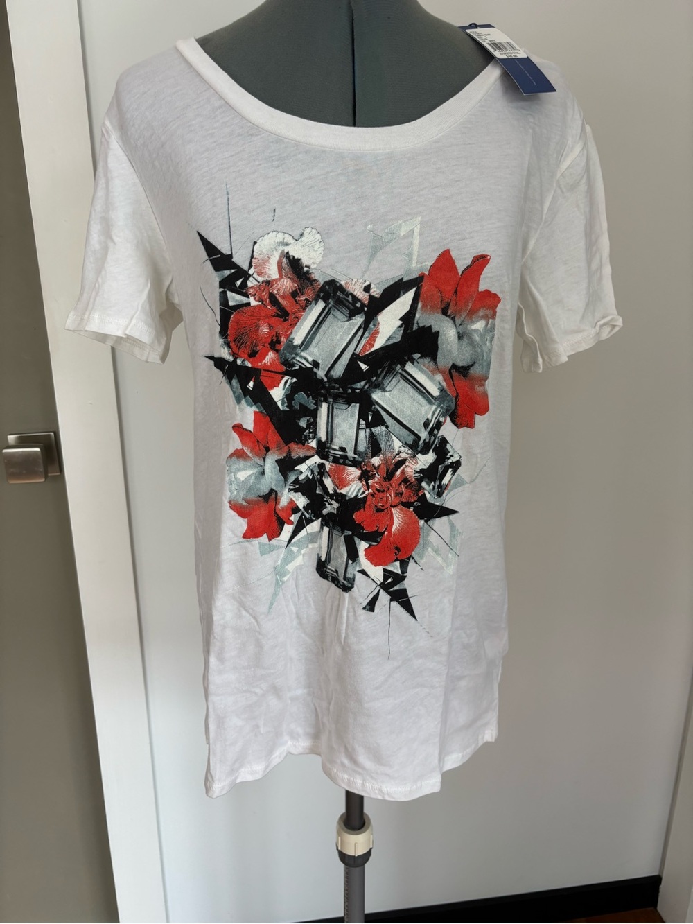 Rebecca Minkoff Tumblr Graphic Tee White Floral Print T-Shirt Size Small NWT